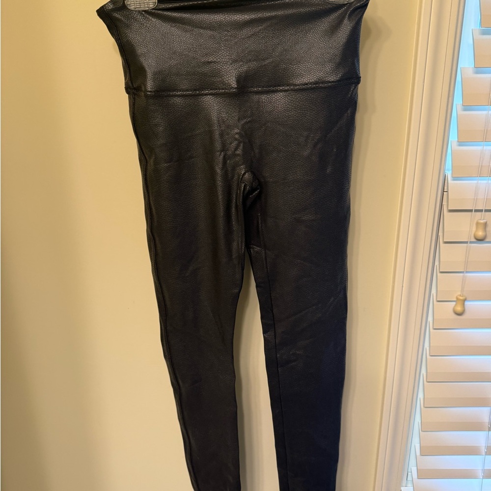 SPANX Shiny Black Textured Leggings